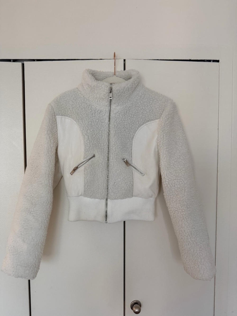I.AM.GIA Trixie Cropped Sherpa Jacket White Size S